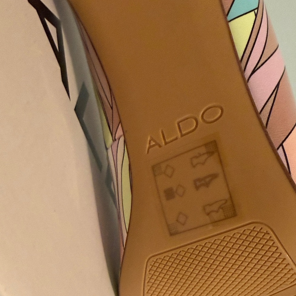 Aldo Cream Shoe Box - Picture 5 of 7